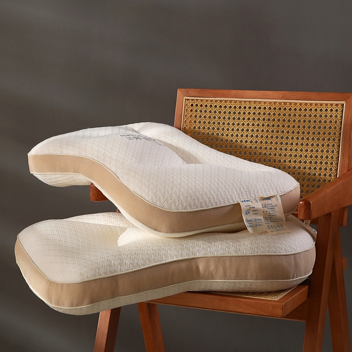 91家纺网 家纺一手货源 找家纺 （总）沃兰国际 云呼吸针织羽丝绒枕头成人护颈单人枕芯蛋糕枕