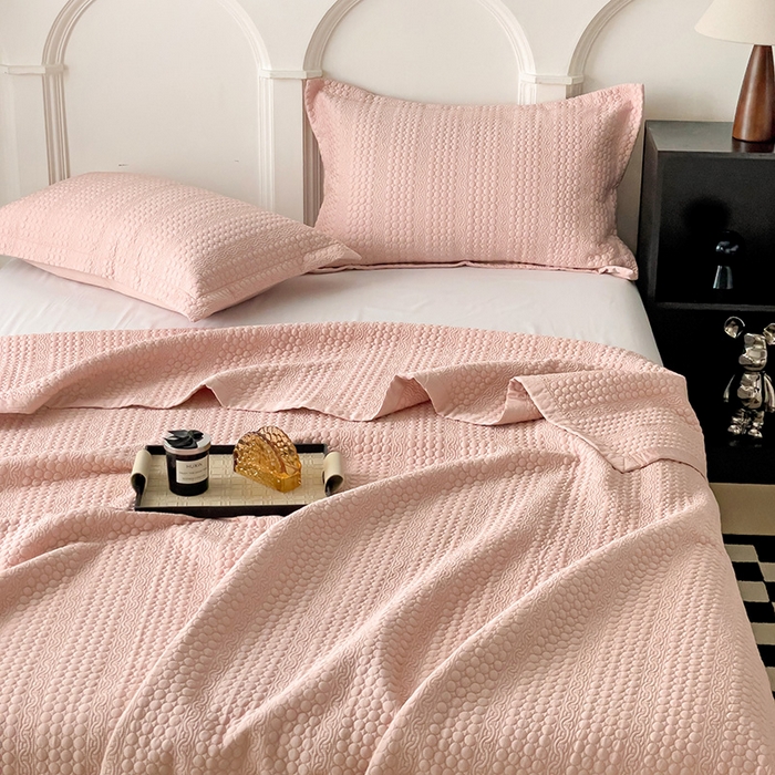 91家纺网 家纺一手货源 找家纺 沐纯家居 2024新款纯色天丝床盖 蜜桃粉