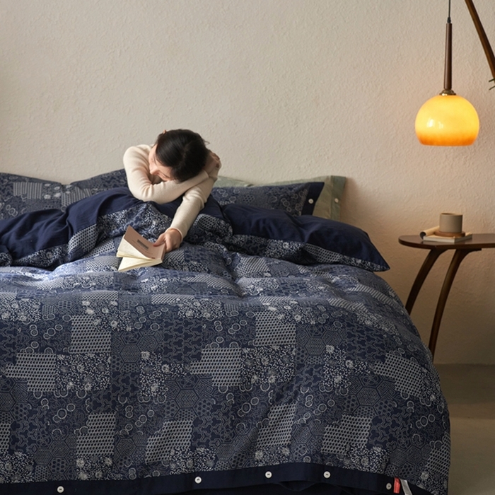 91家纺网 家纺一手货源 找家纺 安莱生活 2024年新品高端双层纱大提花工艺款缤纷花妍纽扣款 缤纷花妍纽扣款-藏青