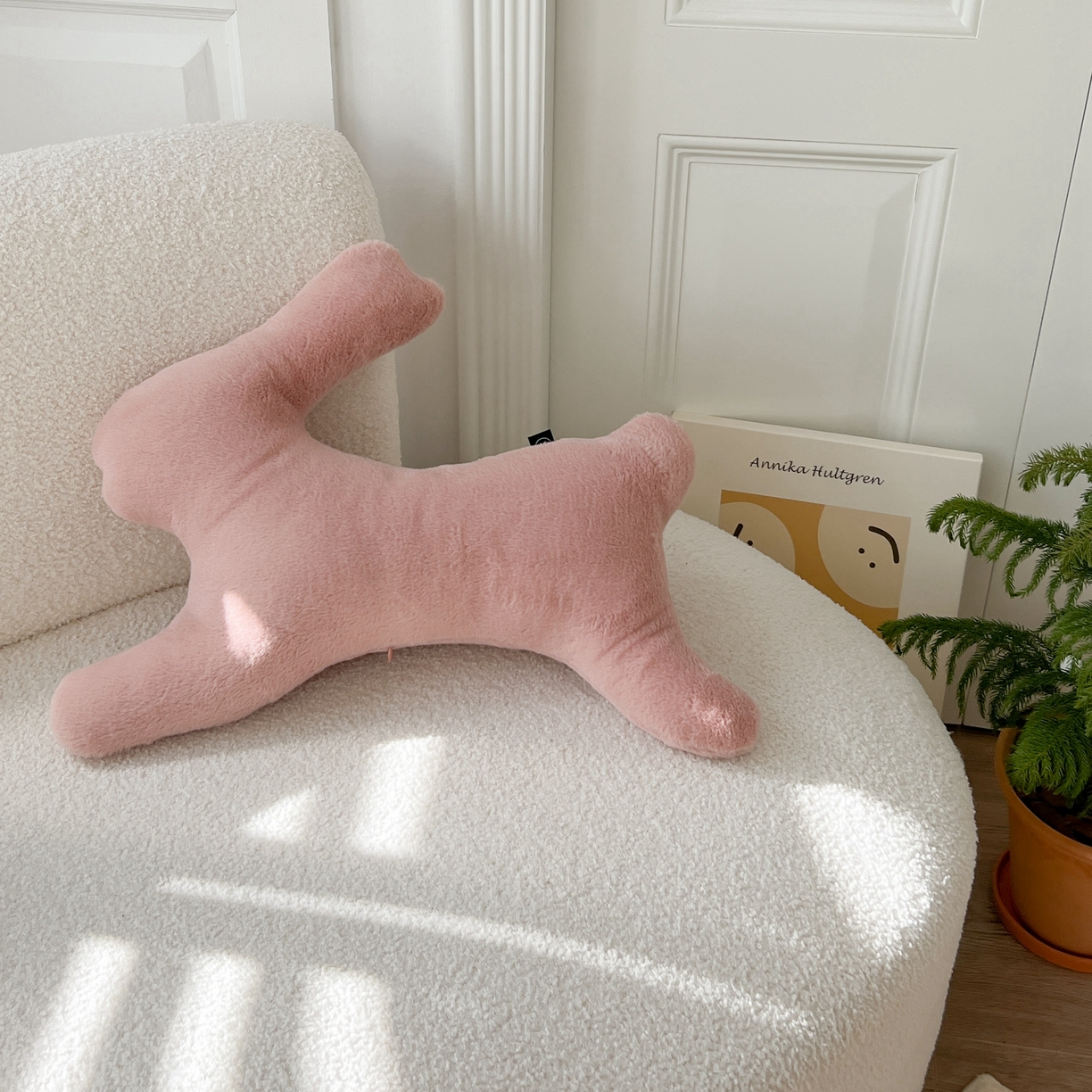 91家纺网 家纺一手货源 找家纺 （总）美茉家居 2024新款兔年写意抱枕