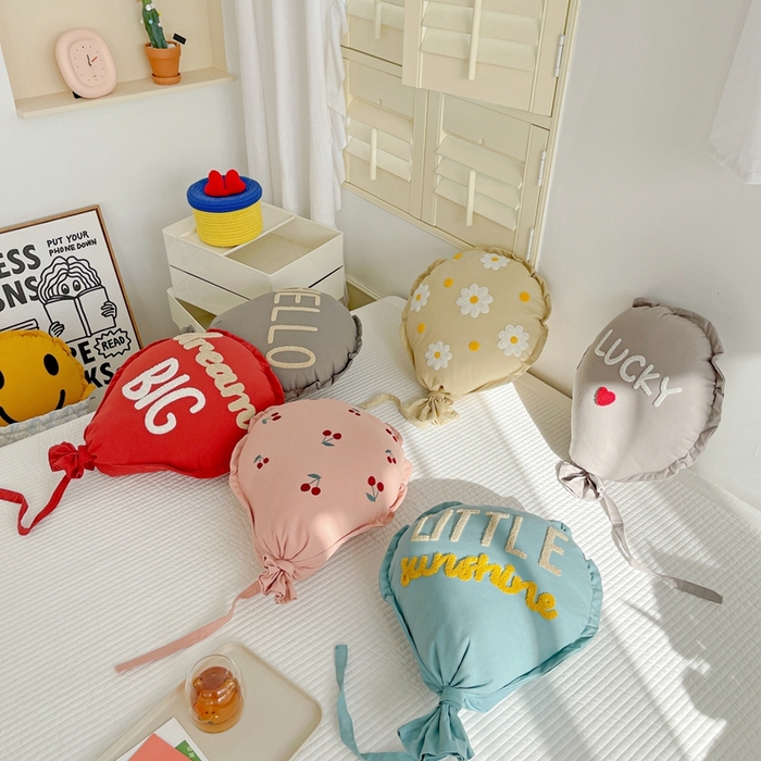 91家纺网 家纺一手货源 找家纺 （总）美茉家居 2024新款立体毛巾绣告白气球抱枕