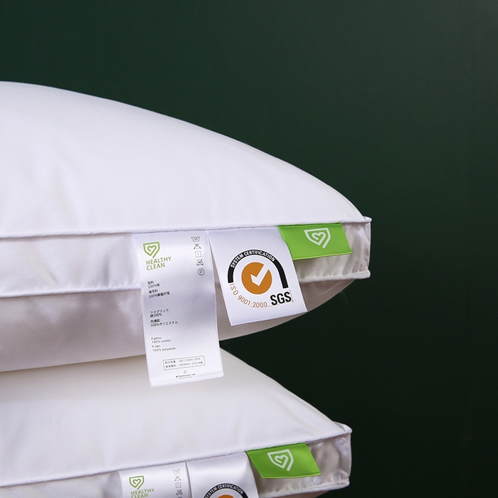 91家纺网 家纺一手货源 找家纺 沃兰国际 全棉133*100防羽布经典织带酒店布草羽丝绒枕头舒适枕芯 经典织带