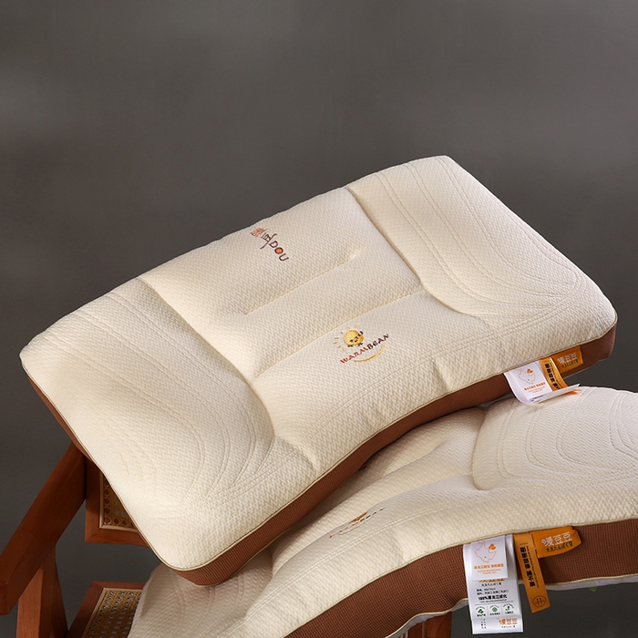 91家纺网 家纺一手货源 找家纺 （总）沃兰国际 暖豆豆针织羽丝绒枕头成人护颈单人枕芯定型枕