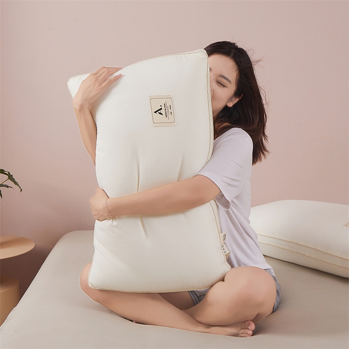 91家纺网 家纺一手货源 找家纺 凯森家纺 2024新款学生枕头枕芯单人枕芯羽丝绒酒店枕头 米色立体边-单只装