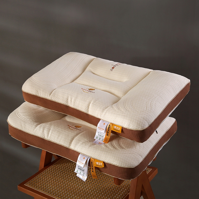 91家纺网 家纺一手货源 找家纺 （总）沃兰国际 暖豆豆针织羽丝绒枕头成人护颈单人枕芯定型枕