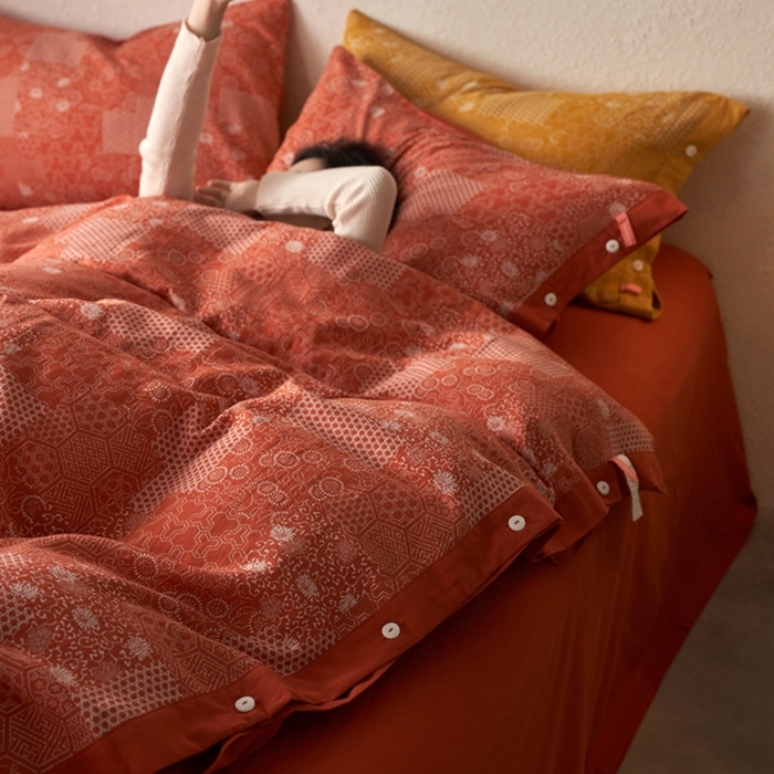 91家纺网 家纺一手货源 找家纺 安莱生活 2024年新品高端双层纱大提花工艺款缤纷花妍纽扣款 缤纷花妍纽扣款-橘红