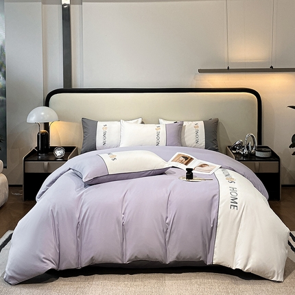 91家纺网 家纺一手货源 找家纺 云雀家纺 2025新款水洗磨毛拼接四件套系列 双拼-丁香紫+白