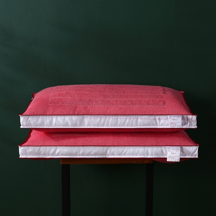 91家纺网 家纺一手货源 找家纺 沃兰国际 新款全棉水洗棉荞麦枕芯花草护颈枕头单人绗缝定型枕 胭脂红