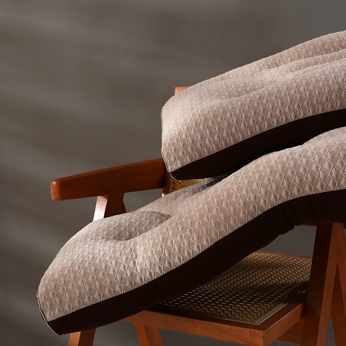 91家纺网 家纺一手货源 找家纺 （总）沃兰国际 竹芯针织羽丝绒枕头成人护颈单人枕芯SPA枕