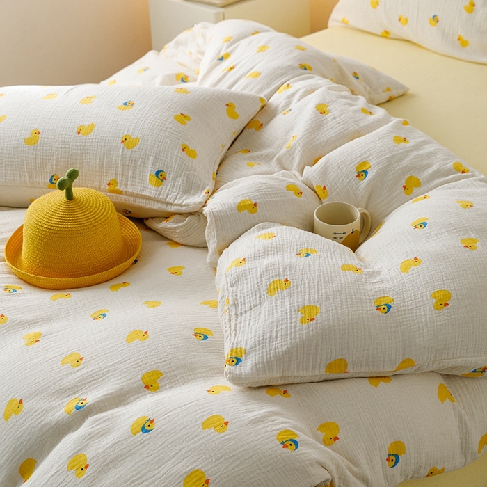 91家纺网 家纺一手货源 找家纺 蜜柚 2024新款全棉双层皱皱纱四件套 快乐鸭鸭