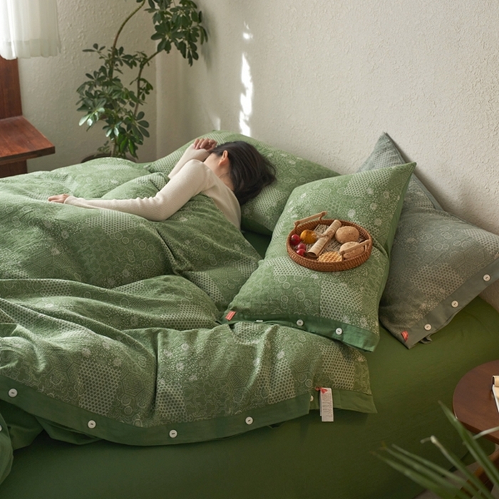 91家纺网 家纺一手货源 找家纺 安莱生活 2024年新品高端双层纱大提花工艺款缤纷花妍纽扣款 缤纷花妍纽扣款-嫩绿