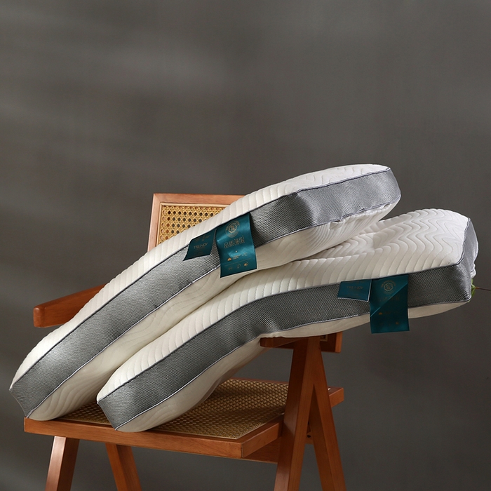 91家纺网 家纺一手货源 找家纺 （总）沃兰国际 针织绗缝羽丝绒枕头成人护颈单人枕芯定型舒适枕