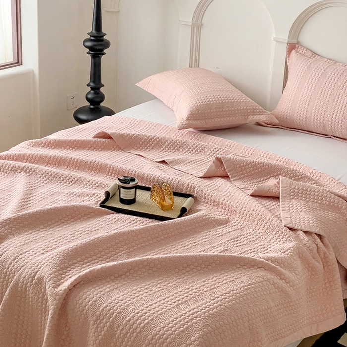 91家纺网 家纺一手货源 找家纺 沐纯家居 2024新款纯色天丝床盖 蜜桃粉