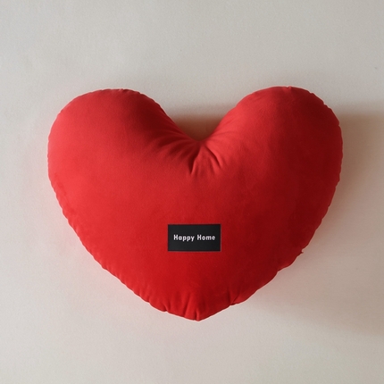 91家纺网 家纺一手货源 找家纺 （总）美茉家居 2024新款浓密爱心抱枕