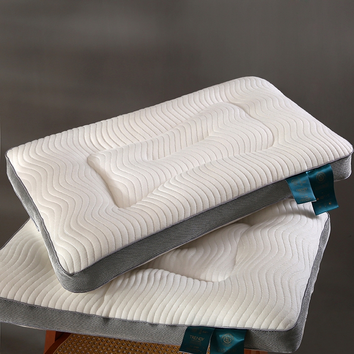 91家纺网 家纺一手货源 找家纺 （总）沃兰国际 针织绗缝羽丝绒枕头成人护颈单人枕芯定型舒适枕