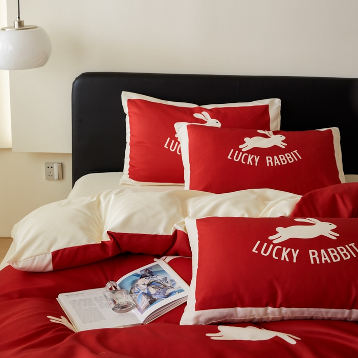 91家纺网 家纺一手货源 找家纺 摩卡 2024新款亲肤真丝棉四件套-幸运兔 幸运兔-红