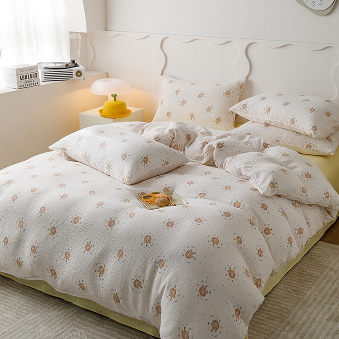 91家纺网 家纺一手货源 找家纺 蜜柚 2024新款全棉双层皱皱纱四件套 饼干熊