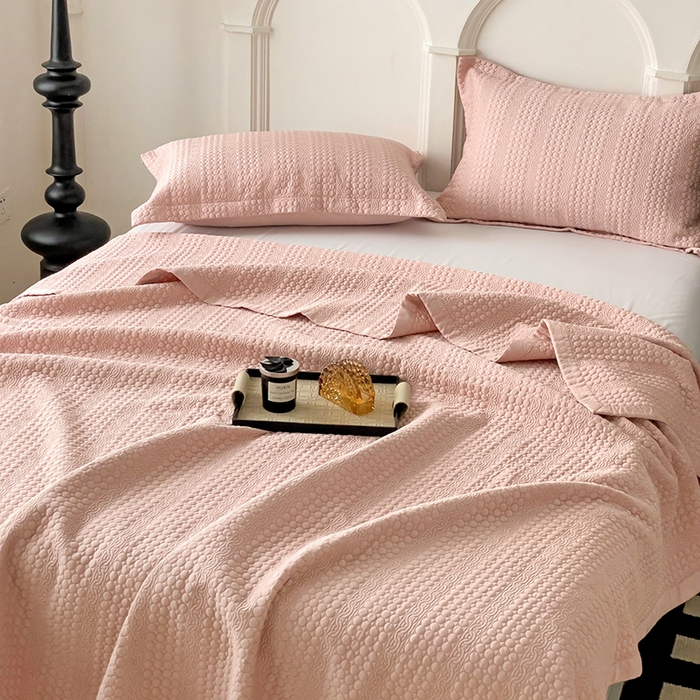 91家纺网 家纺一手货源 找家纺 沐纯家居 2024新款纯色天丝床盖 蜜桃粉