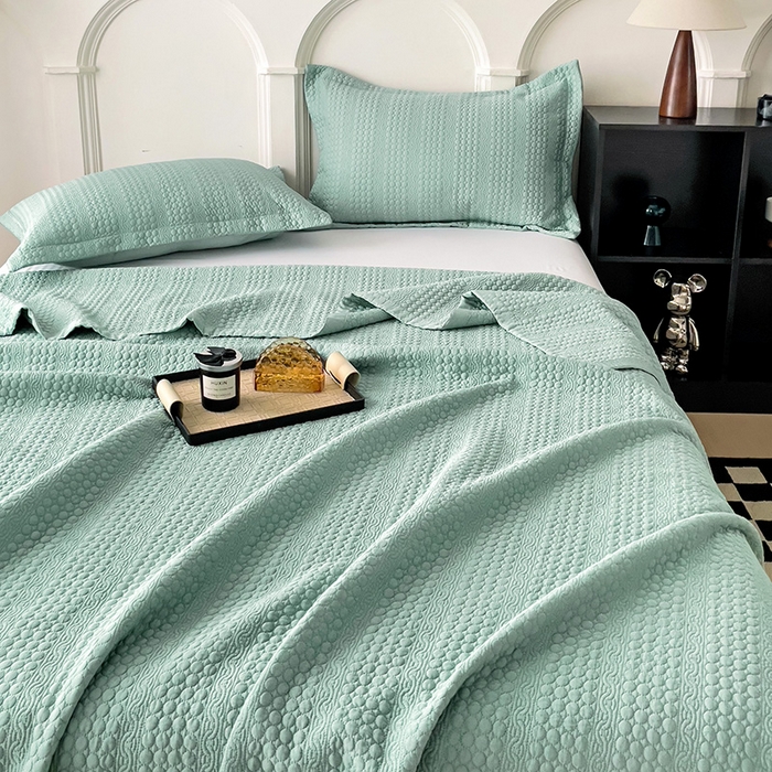 91家纺网 家纺一手货源 找家纺 沐纯家居 2024新款纯色天丝床盖 浅蓝