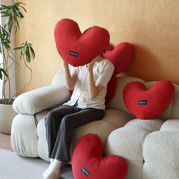 91家纺网 家纺一手货源 找家纺 （总）美茉家居 2024新款浓密爱心抱枕