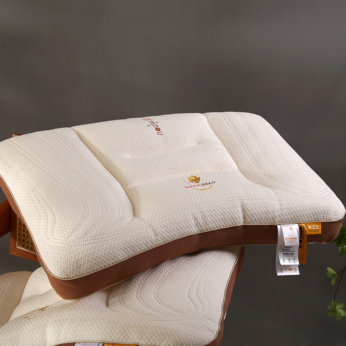 91家纺网 家纺一手货源 找家纺 （总）沃兰国际 暖豆豆针织羽丝绒枕头成人护颈单人枕芯定型枕