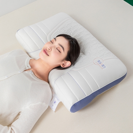 （总）麦肯锡 2024新款零压睡方颈养蚕丝乳胶安眠枕枕芯模特图