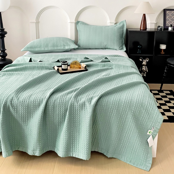 91家纺网 家纺一手货源 找家纺 沐纯家居 2024新款纯色天丝床盖 浅蓝