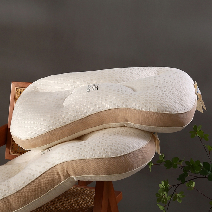 91家纺网 家纺一手货源 找家纺 （总）沃兰国际 云呼吸针织羽丝绒枕头成人护颈单人枕芯蛋糕枕