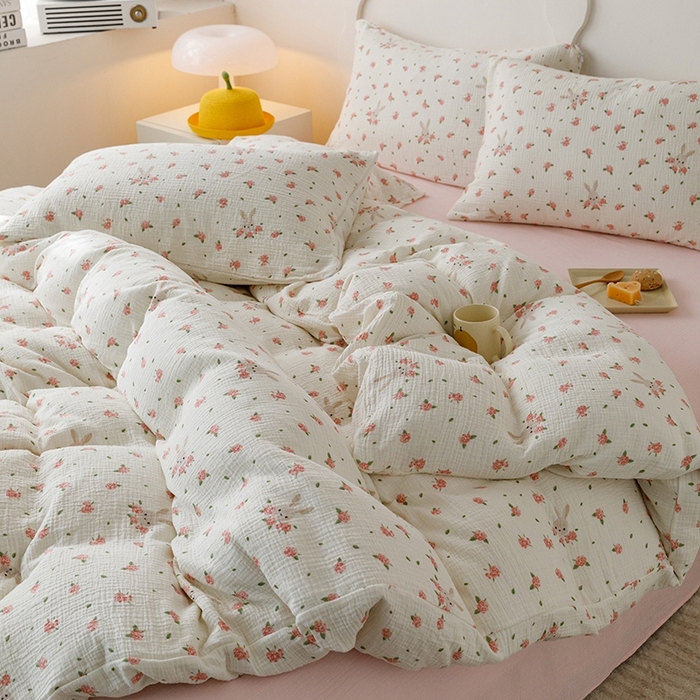 91家纺网 家纺一手货源 找家纺 蜜柚 2024新款全棉双层皱皱纱四件套 花园兔