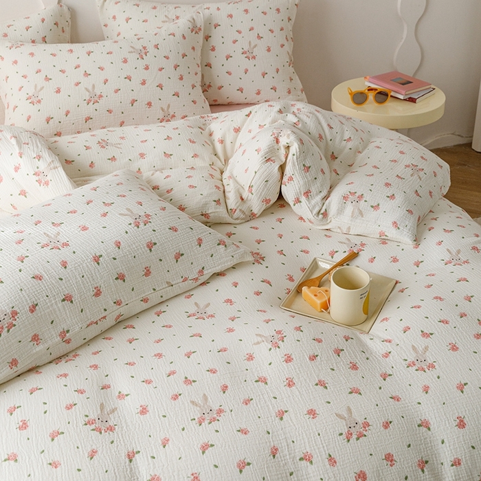 91家纺网 家纺一手货源 找家纺 蜜柚 2024新款全棉双层皱皱纱四件套 花园兔