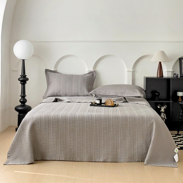 91家纺网 家纺一手货源 找家纺 沐纯家居 2024新款纯色天丝床盖 蓝灰色