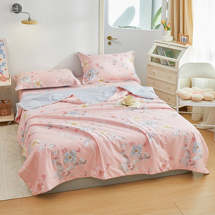 91家纺网 家纺一手货源 找家纺 元元被芯 2024新款全棉小清新夏被四件套-单夏被 花之绚烂-粉