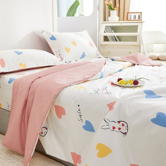 91家纺网 家纺一手货源 找家纺 元元被芯 2024新款全棉小清新夏被四件套-单夏被 甜蜜蜜-米