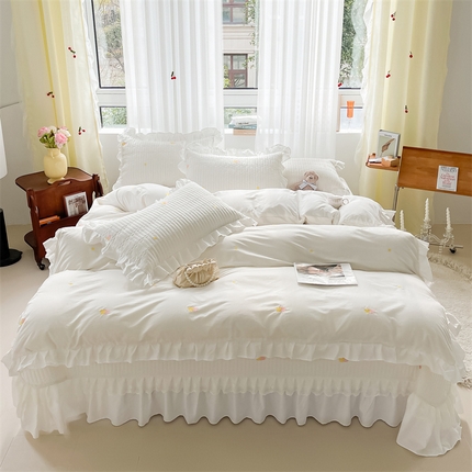 宜凡家纺 2024新款全棉夹棉绣花花边系列床盖四件套 甜蜜蜜-奶白