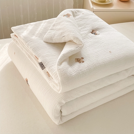 91家纺网 家纺一手货源 找家纺 一加一 2025新款A类母婴级全棉双层皱皱纱夏被 毛毛熊