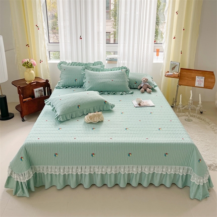 宜凡家纺 2024新款全棉夹棉绣花花边系列床盖三件套 花语 水绿