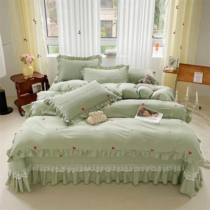 宜凡家纺 2024新款全棉夹棉绣花花边系列床盖四件套 爱恋-果绿