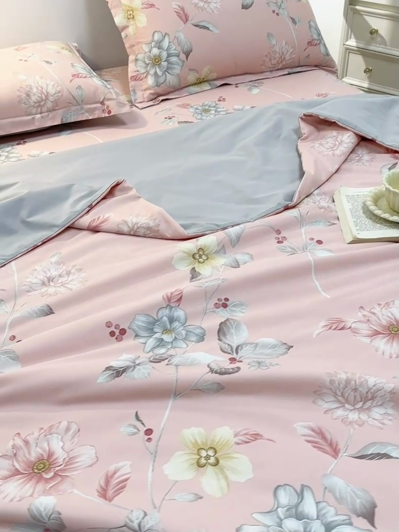 91家纺网 家纺一手货源 找家纺 元元被芯 2024新款全棉小清新夏被四件套-单夏被 花之绚烂-粉