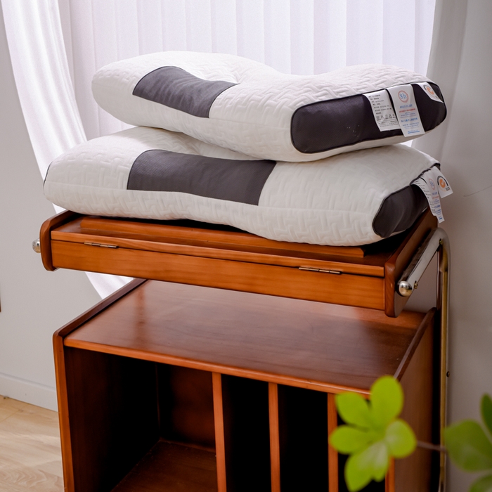 91家纺网 家纺一手货源 找家纺 （总）芯元素 2024新款 3D立体SPA按摩枕分区助睡眠护颈枕头针织棉枕芯枕头