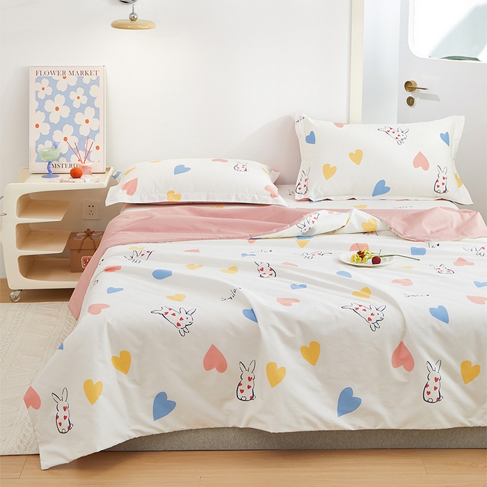 91家纺网 家纺一手货源 找家纺 元元被芯 2024新款全棉小清新夏被四件套-单夏被 甜蜜蜜-米