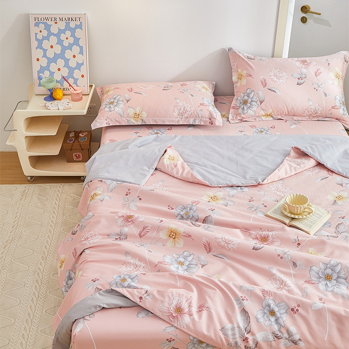 91家纺网 家纺一手货源 找家纺 元元被芯 2024新款全棉小清新夏被四件套-单夏被 花之绚烂-粉