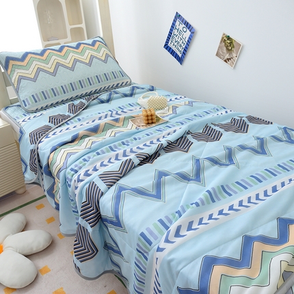 91家纺网 家纺一手货源 找家纺 （总）多乐家纺 2024新款学生床乳胶凉席夏被三件套