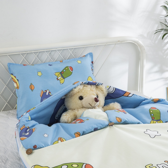 91家纺网 家纺一手货源 找家纺 大黄蜂家居家纺 2025新款纯棉四季款水晶绒四季大版花儿童睡袋 遨游太空