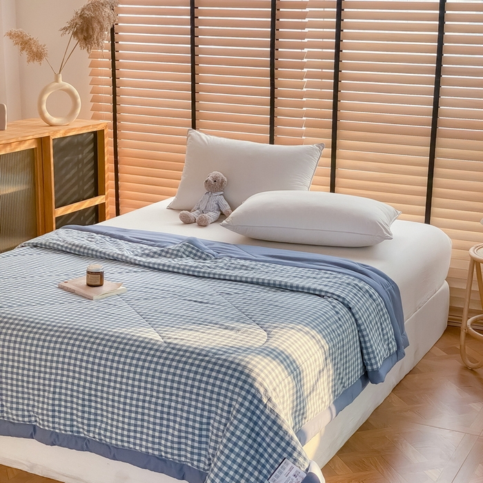 91家纺网 家纺一手货源 找家纺 梦恬佳2024新款无印风水洗棉夏被-蓝小格