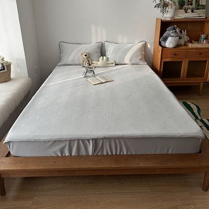 91家纺网 家纺一手货源 找家纺 千朵  2024新款床笠款3D凉感豆豆凉席 爱心绿