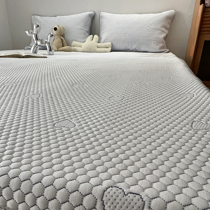 91家纺网 家纺一手货源 找家纺 千朵  2024新款床笠款3D凉感豆豆凉席 爱心灰