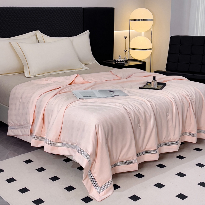 91家纺网 家纺一手货源 找家纺 优姿家纺  2024新品凉感生态提花大豆镂空抑菌夏被 格调优美-经典王