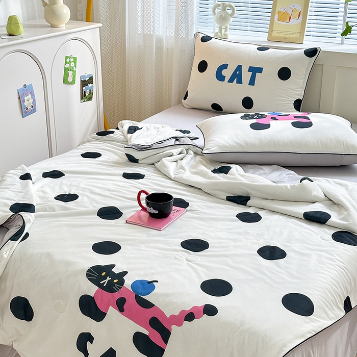 91家纺网 家纺一手货源 找家纺 星期八 2024新款针织棉夏被四件套 小猫