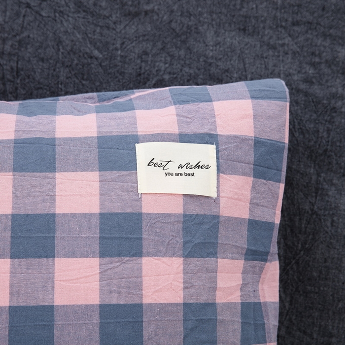 91家纺网 家纺一手货源 找家纺 大黄蜂家居家纺 2025新款日式纯棉水洗棉信封式枕套 小方格红