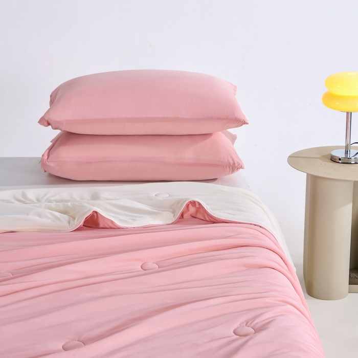 91家纺网 家纺一手货源 找家纺 梦恬佳2024新款A类冰淇凌凉感丝夏被 樱桃粉